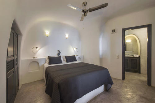 Deluxe Suite with Outdoor Hot Tub